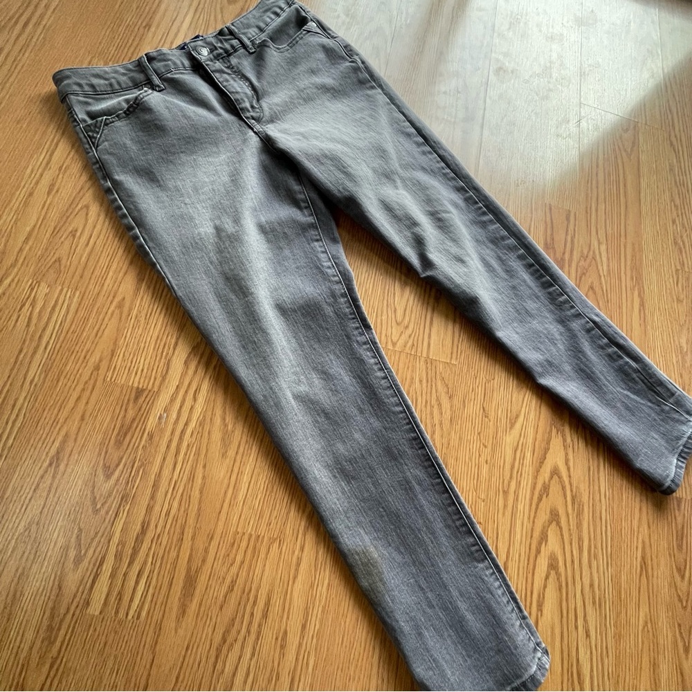 🟢3/$15 BANDOLINO Grey Mid Rise Skinny Jeans - Picture 2 of 7